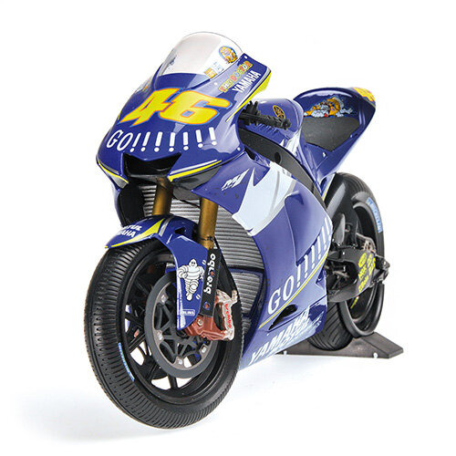 Yamaha Rossi Donington 2005 mit Figur